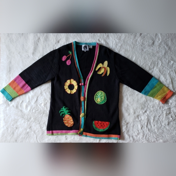 Cadigan handknited with fruits design - Picture 2 of 9